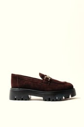 AINOHA CHOCOLATE – Wildleder-Loafer mit Horsebit und extraleichter Sohle