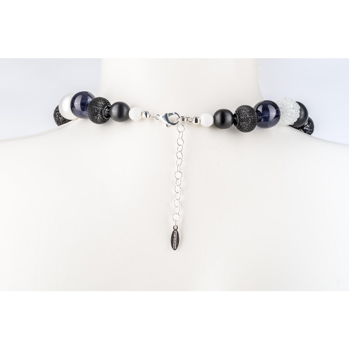 Collier Stephisimo "Bollywood", Noir et Blanc
