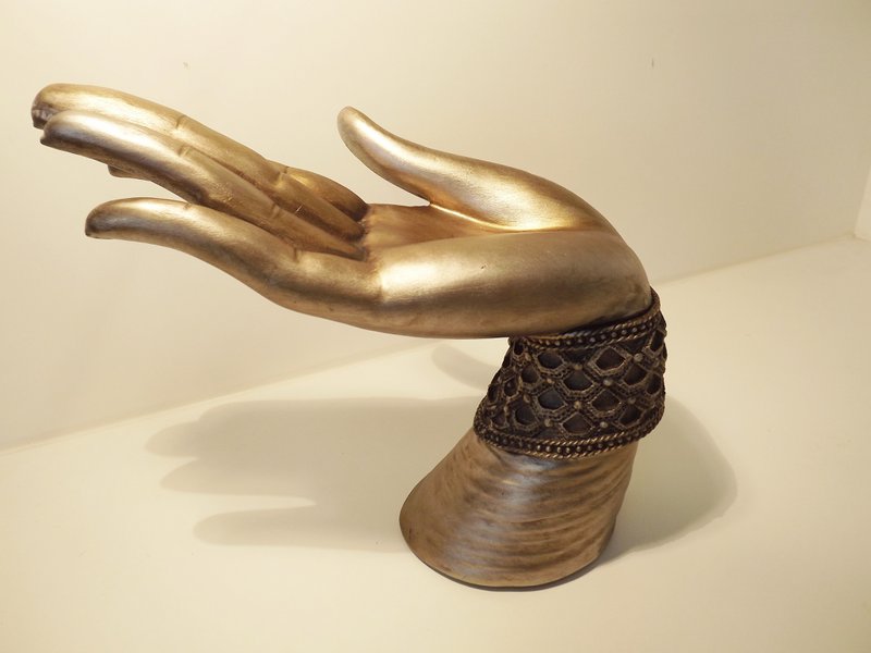 Poliresina mano de buda