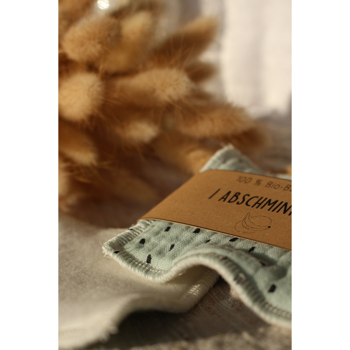 Washable make-up removal pad