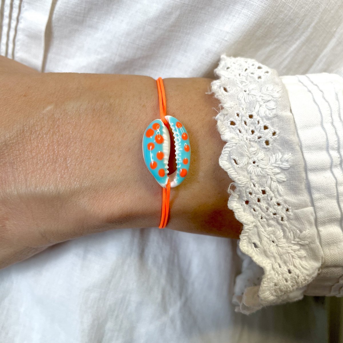 Polka Dot Shell armbånd