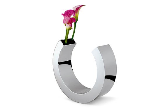 Omega vase