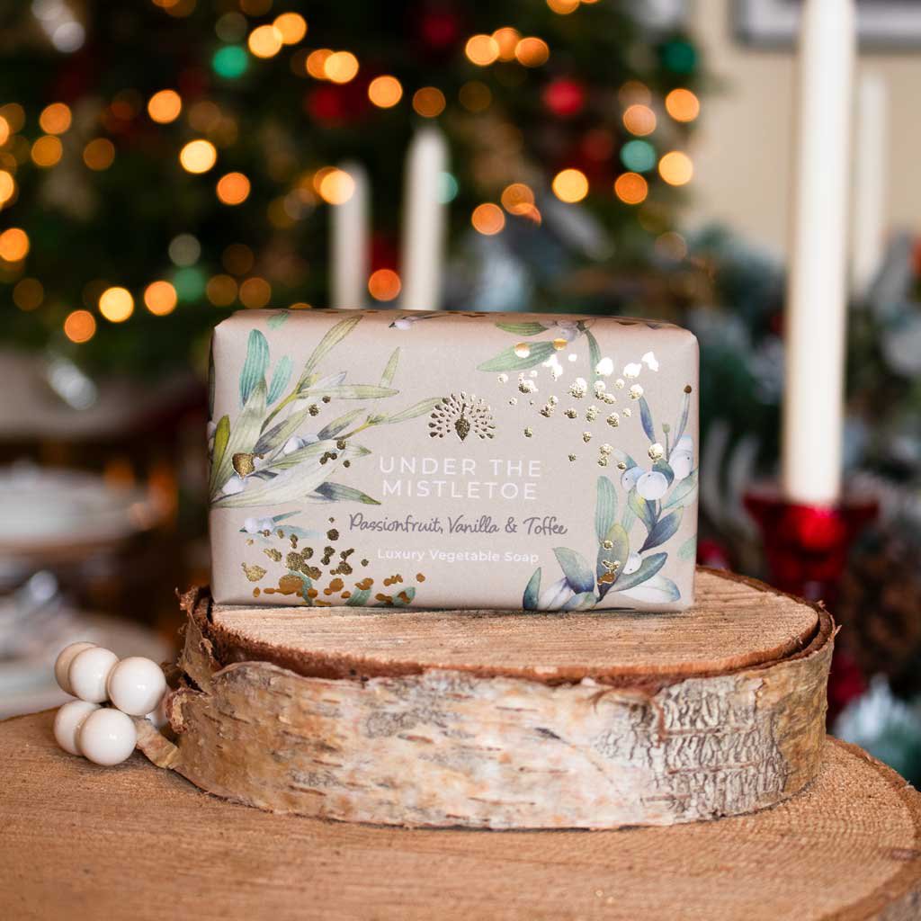 ENGLISH SOAP C° 190g zeep - Under the Mistletoe