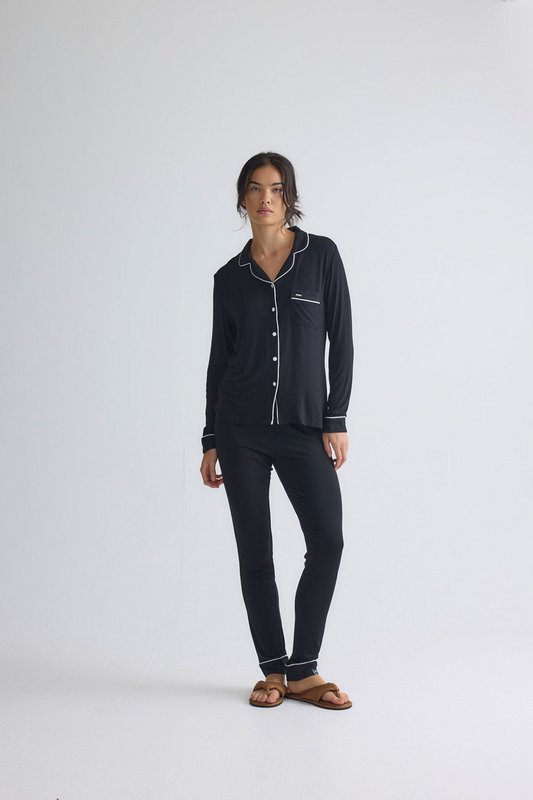 Langes Pyjama-Set aus Bambus in Schwarz