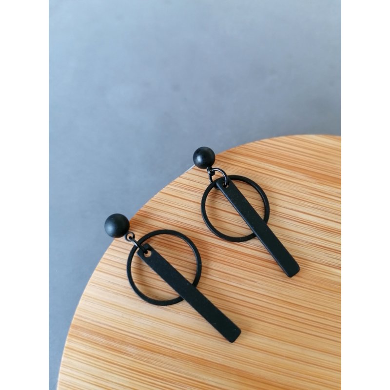 Paulette (black)