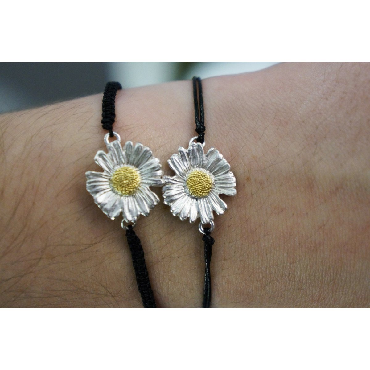 Bracelet fleur de camomille : bijoux en macramé faits à la main (argent sterling)