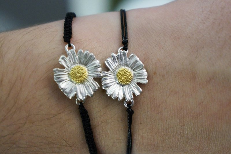 Bracelet fleur de camomille : bijoux en macramé faits à la main (argent sterling)