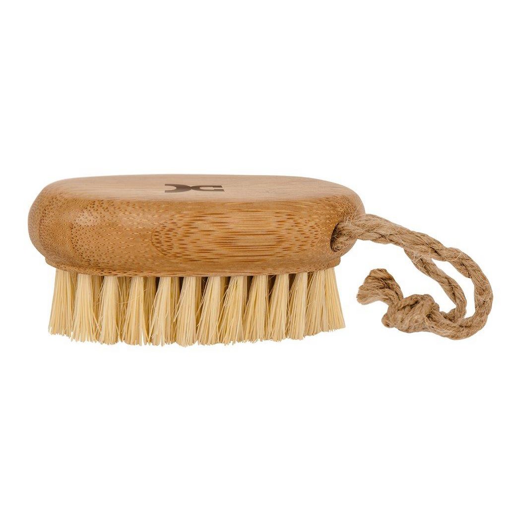 Vegan nailbrush with coconut bristle
