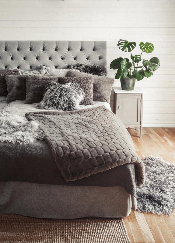 Shansi cushion cover sheepskin_Grey Snowtop