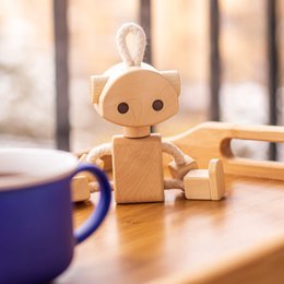 Titi schattige houten robotzus
