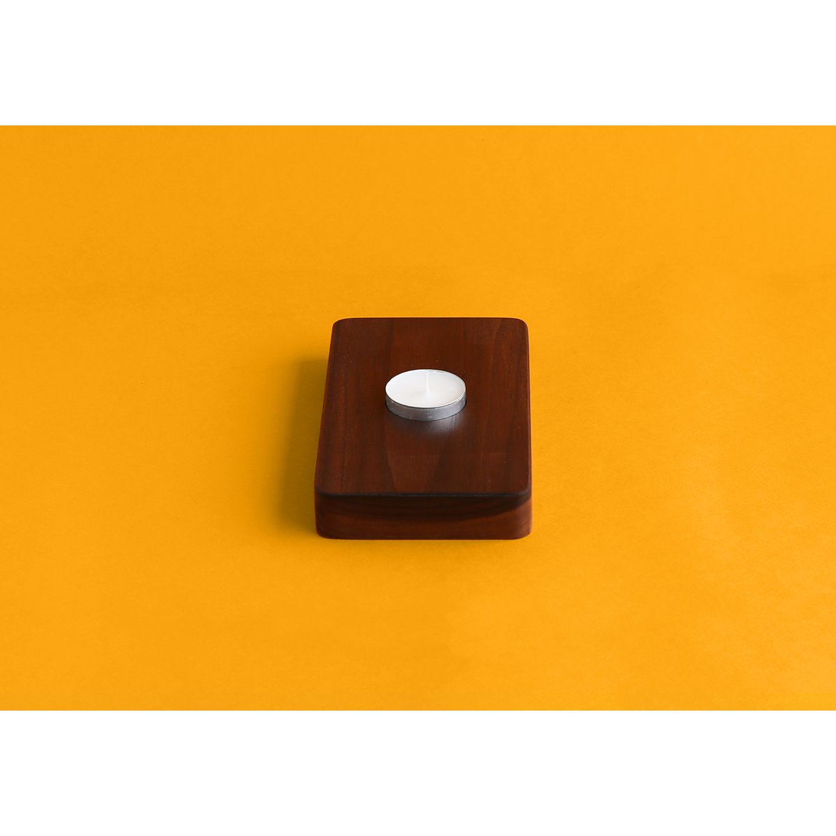 De Socialbox Single Candle (Walnut wood)