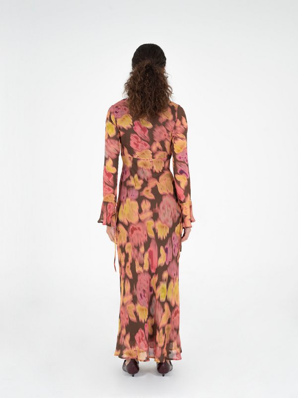 Blütenblatt-Vulkanbraunes Kleid mit Blumenmuster