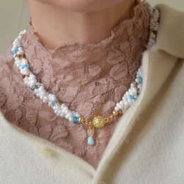 Collier perles de cristal blanc esthétique, fermoir plaqué or