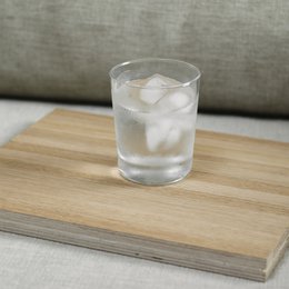 bakke, der tager form som armen på din sofa eller af de fleste ustabile overflader - DETRAY OAK