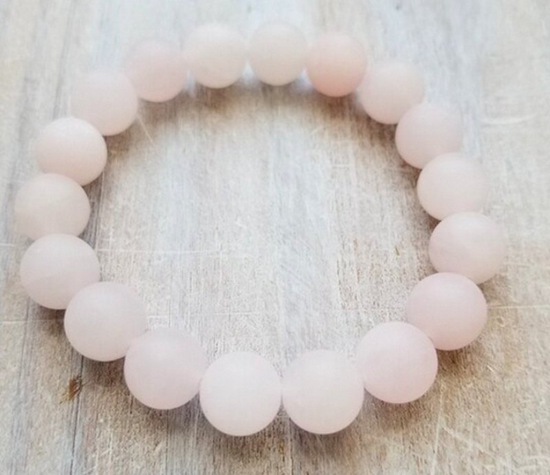 Roches Sattva | INCONDITIONNEL | Bracelet de guérison en cristal givré de quartz rose 8mm Mala