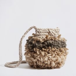 “Elise Boucle” Håndlavet telefonpose beige