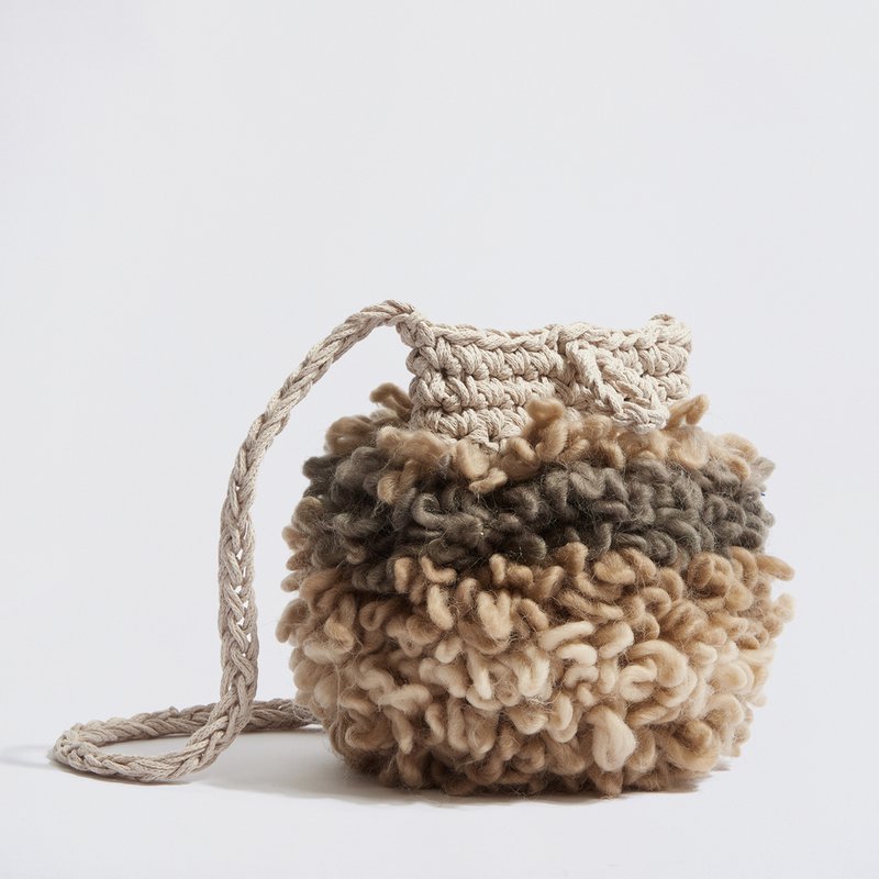 “Elise Boucle” Håndlavet telefonpose beige