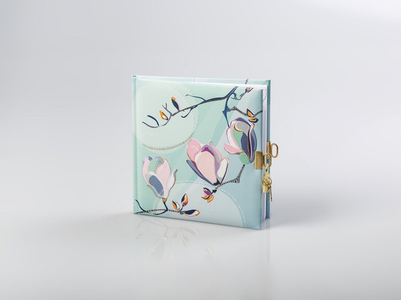 Rosa Luxus-Wellness-Geschenkbox: Magnolie