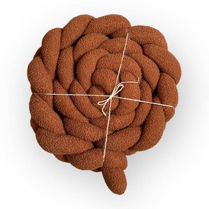 Rust curled bed braid