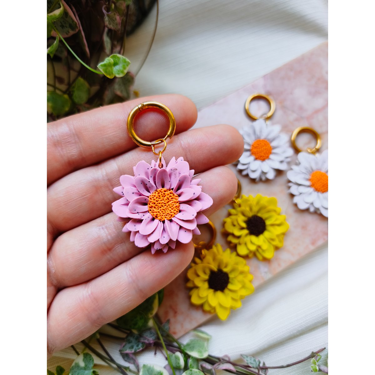Grands boucles d'oreilles à fleurs