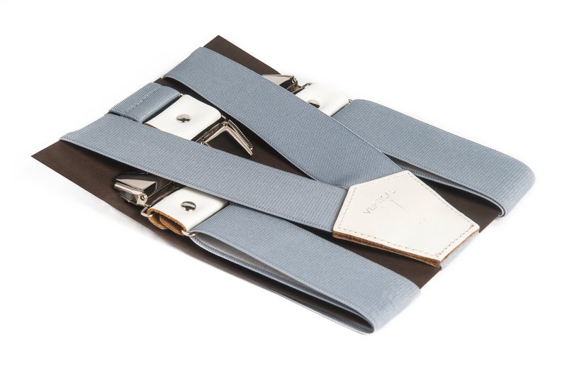 Concarnoises wide straps
