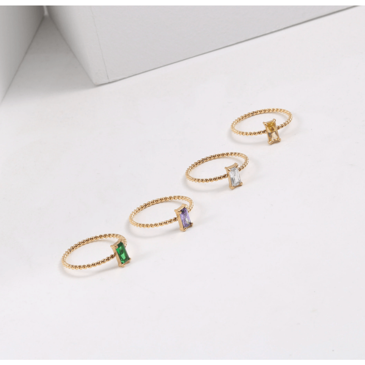 Corse - Dainty Zirconia flettede stableringe