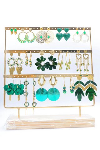 Lots of jewelry with display