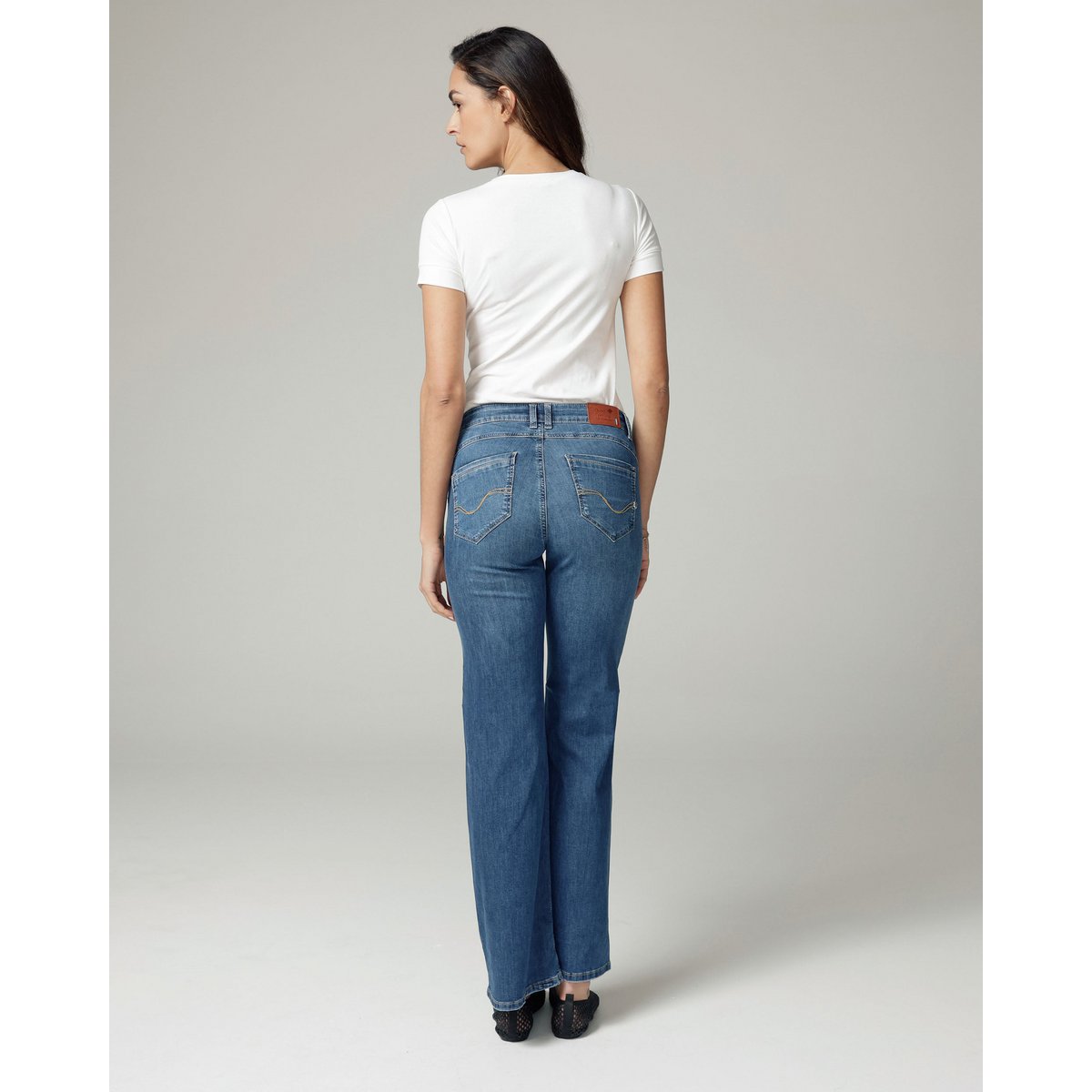 Jeans a vita media a gamba larga blu lavaggio usato chiaro | La Lolita