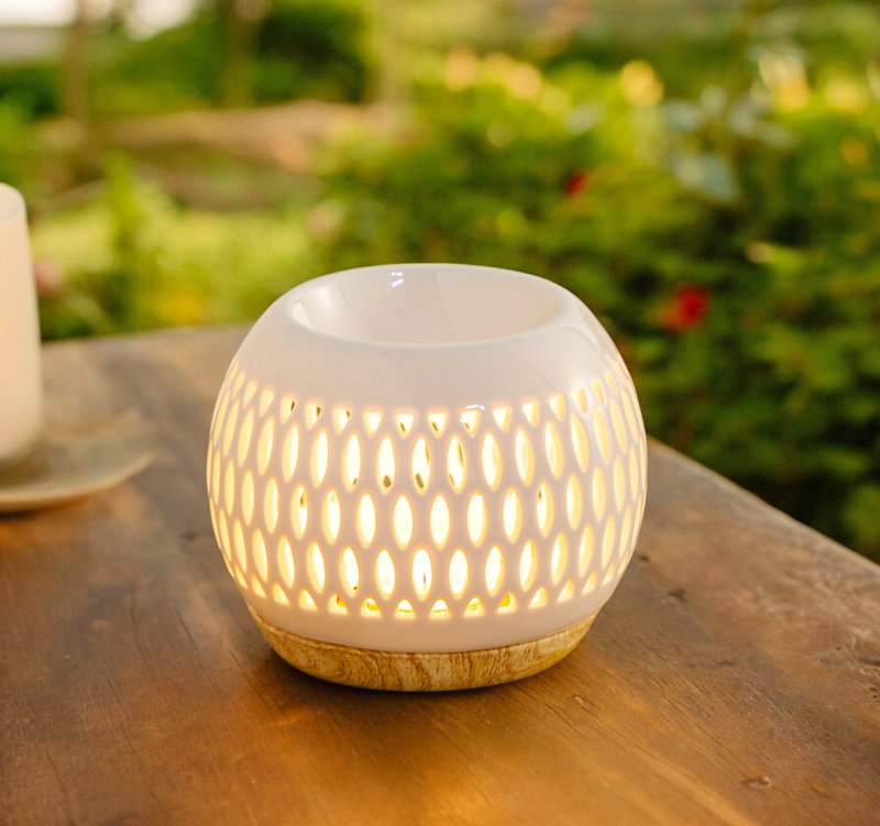 Céramy Series Parfumebrænder – Trellis – Lakeret keramisk lysestage – Spredning af duftvoks, æteriske olier – Dekorativ gaveidé