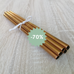 Copper-colored stainless steel straws, 0.8cm in diameter, suitable for smoothies and other beverages.