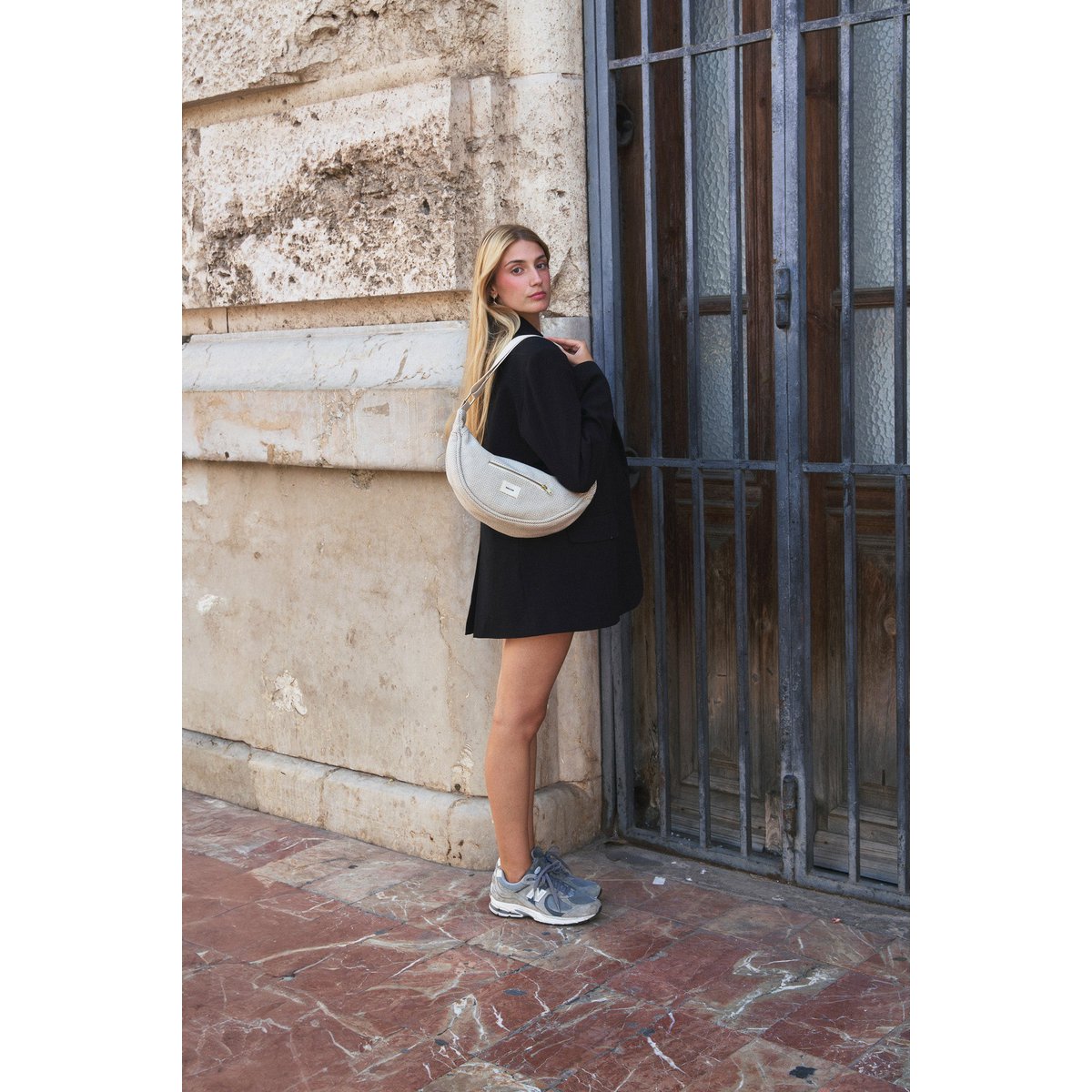 Elio half-moon bag