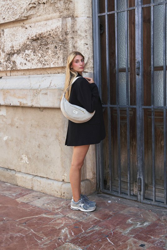 Elio half-moon bag