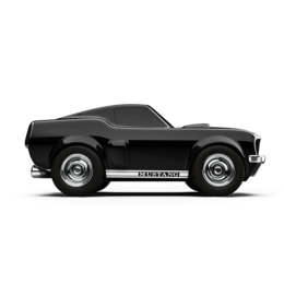 Piccola auto da corsa Ford Mustang Black