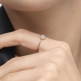 Anello pavé di diamanti, oro giallo 18 carati