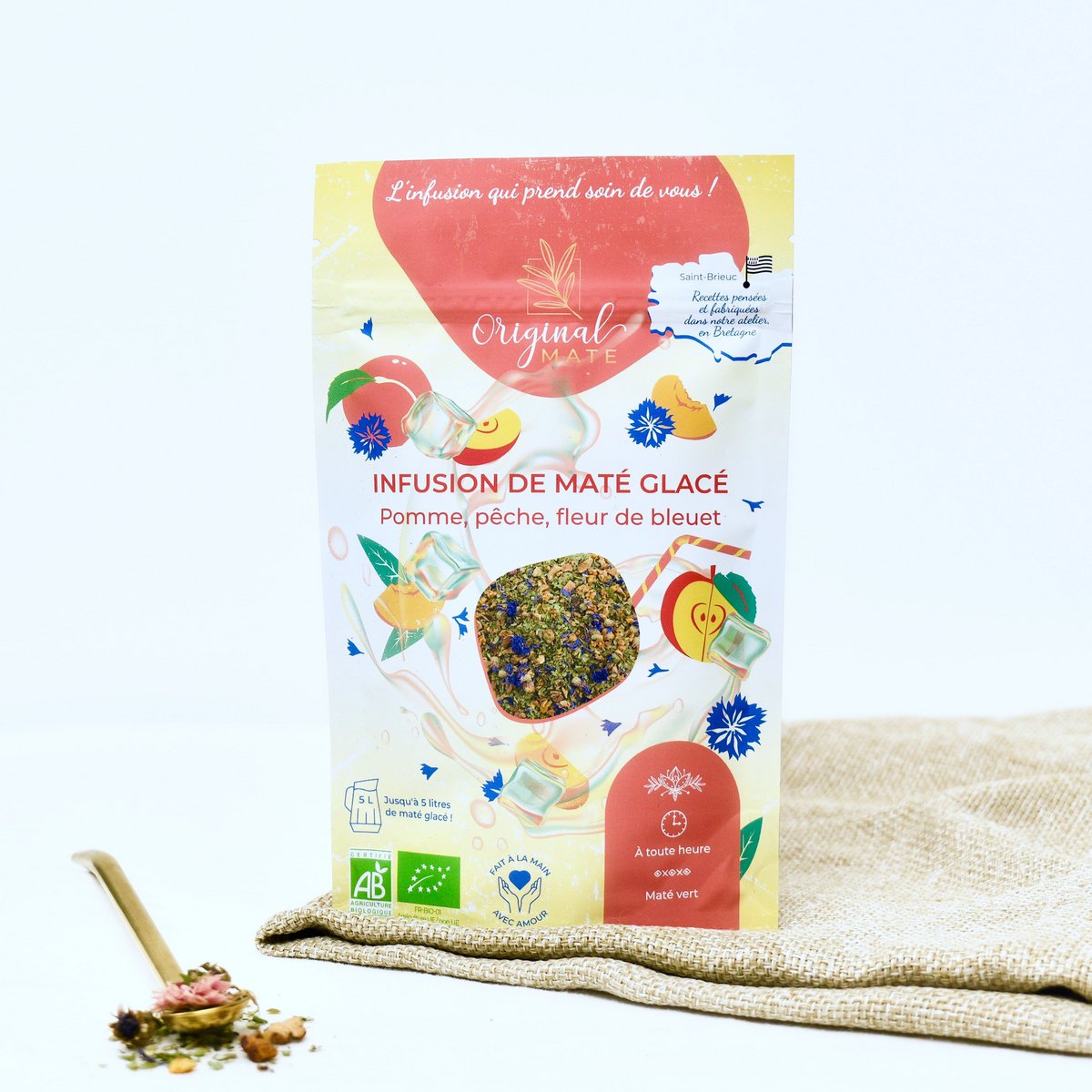 Bio-Apfel-, Pfirsich- und Blaubeer-Eis-Mate – bereit zum Verkauf oder in großen Mengen