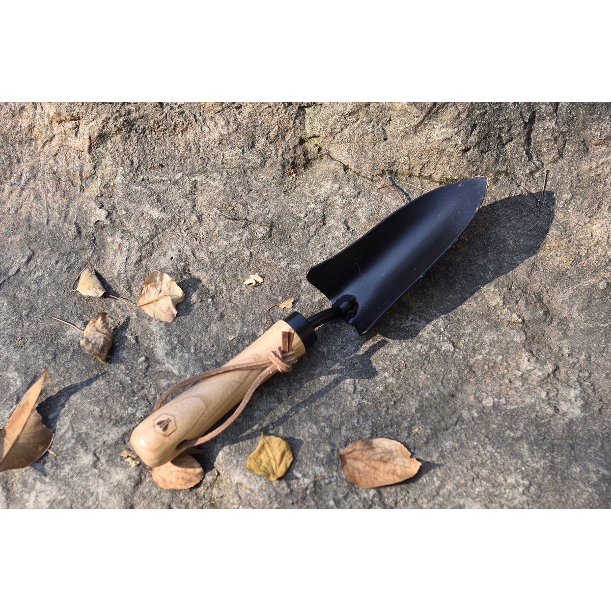 LAGUIOLE TRANSPLANTOIR Hand Transplanter