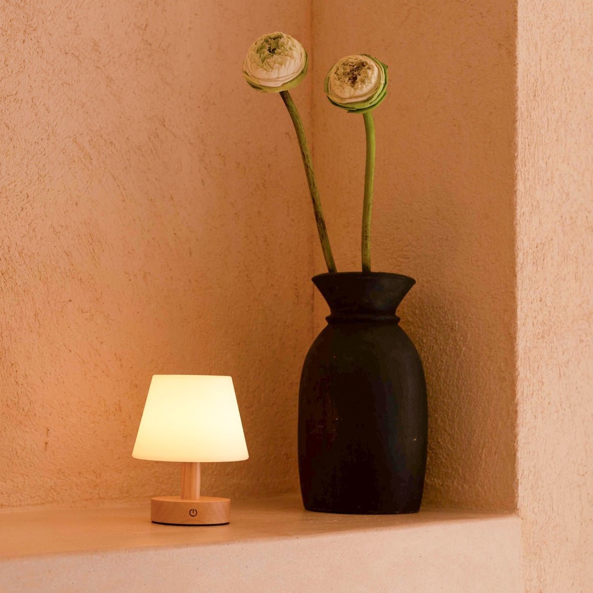 Lampe de table rechargeable en bois marron clair Teddy