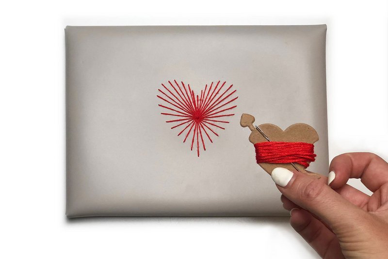 Stitch Heart Strings Konvolutpose