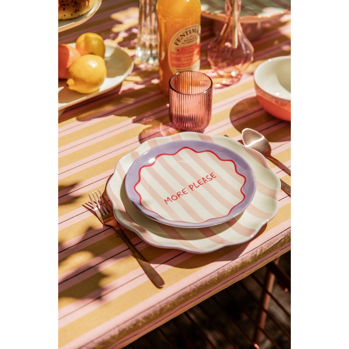 Mag dinner plate yellow pink orange red 4 assorted