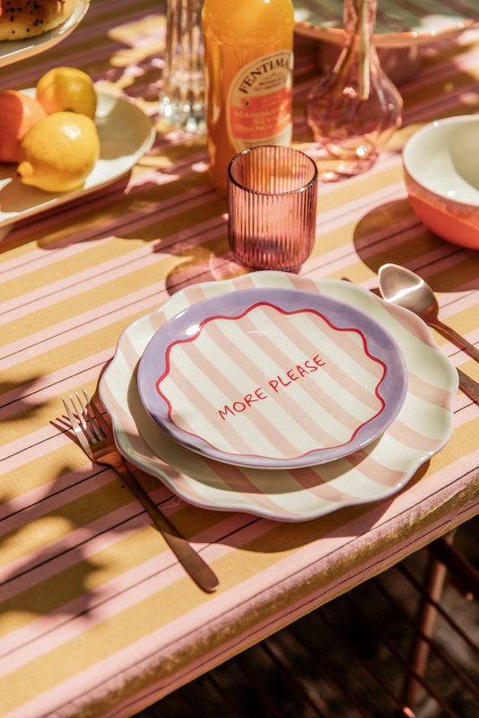 Mag dinner plate yellow pink orange red 4 assorted