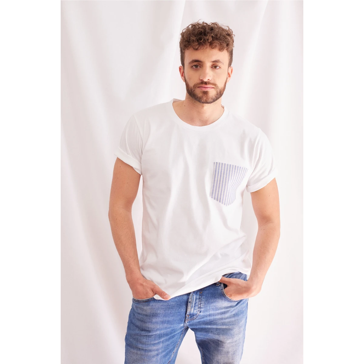 T-shirt pocket rayée