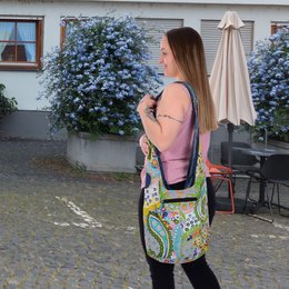Sunsa duurzame denim tas. Schoudertas die aan 2 kanten te dragen is. hobo tas Boho schoudertas