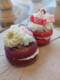 Mini candles Macarons whipped topping