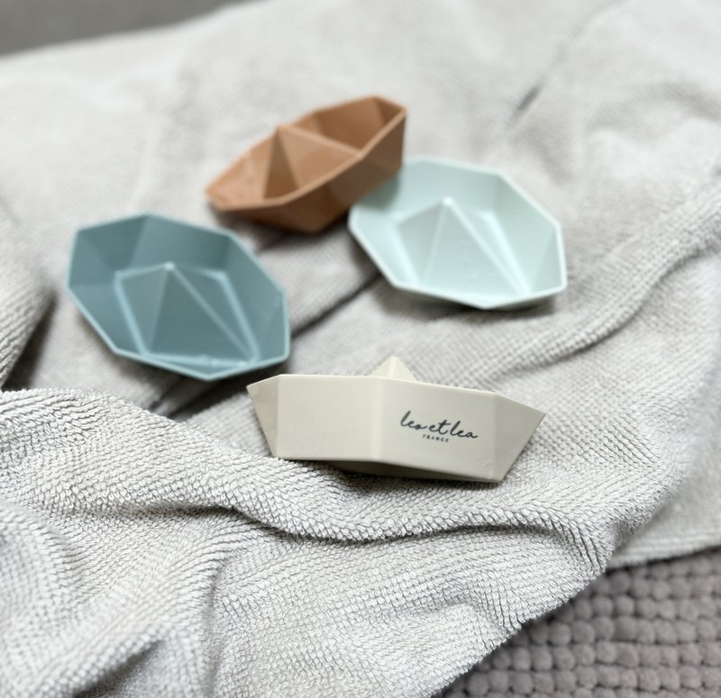 Boat Bath Toy, leo et lea, Silicone, Set of 4 boats