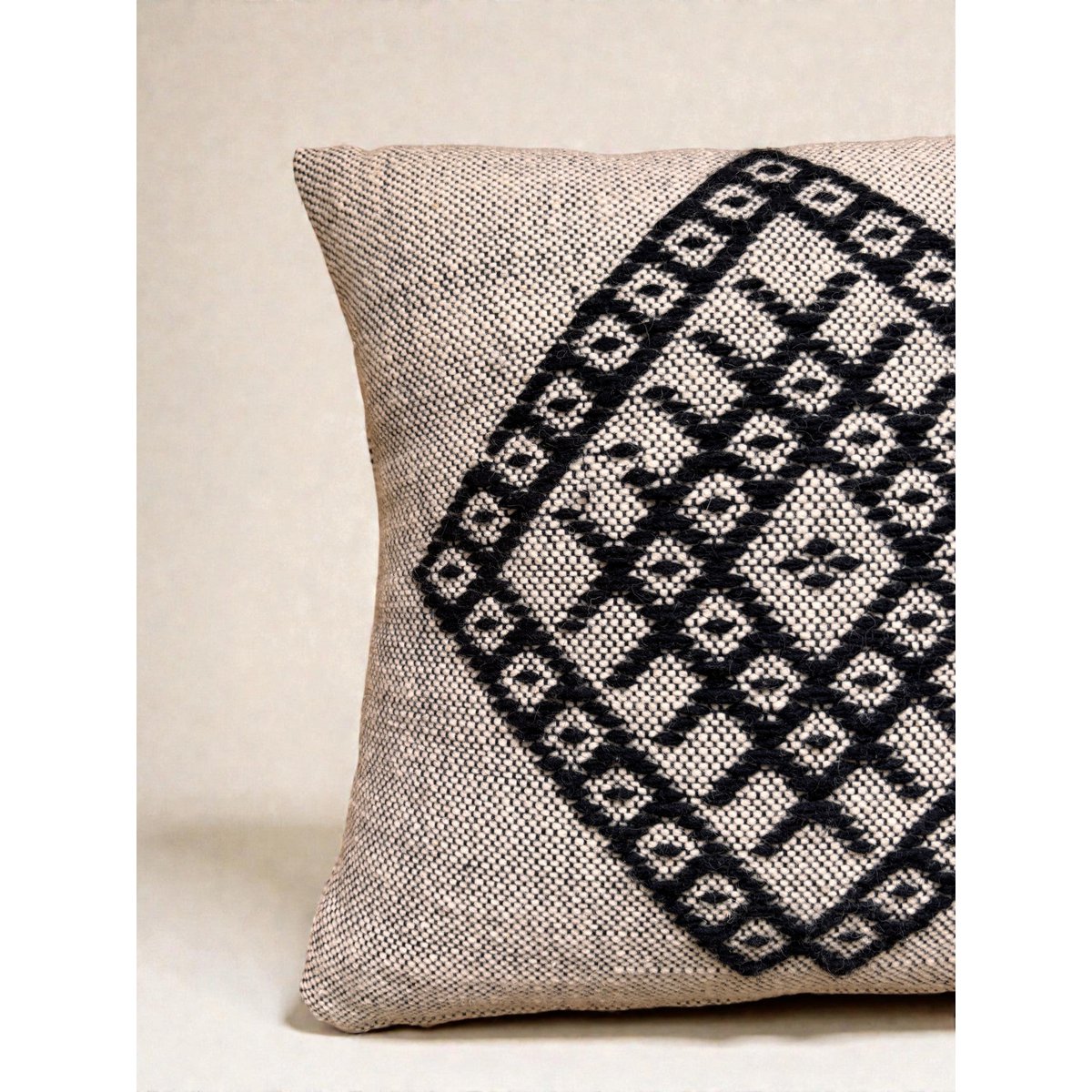 Heritage Line cushion - 50 x 50 cm