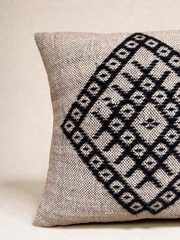 Heritage Line cushion - 50 x 50 cm