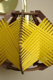 Applique jaune moutarde