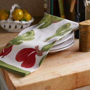Green red fig cloth
