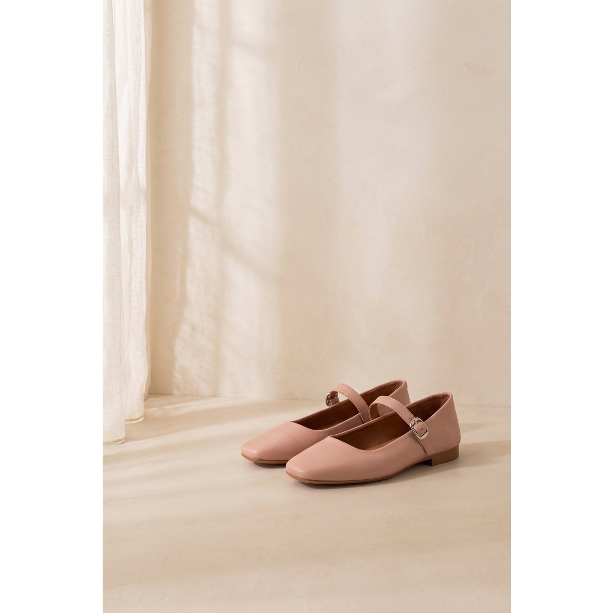 YOTA NUDE – Mary-Jane-Ballerinas mit quadratischer Zehenpartie