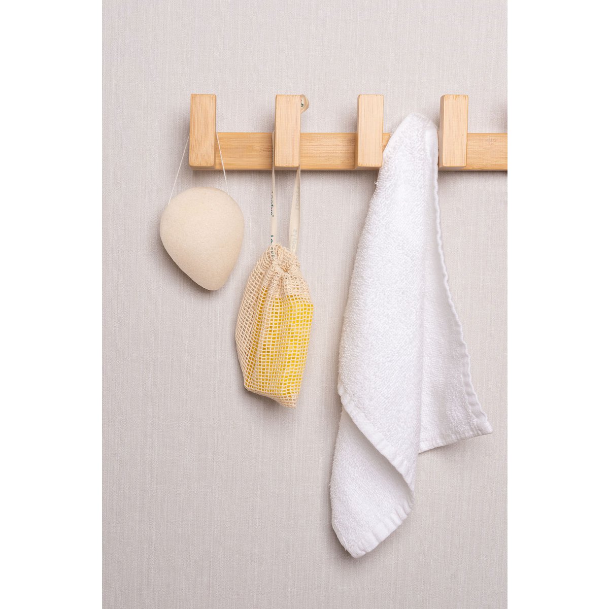 Konjac gezichtsscrub gevoelige huid (wit)